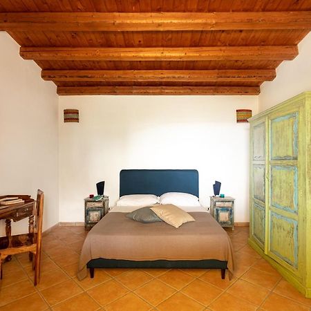 Solemar Sicilia - Le Casette Di Calzata Campofelice Di Roccella Exterior foto